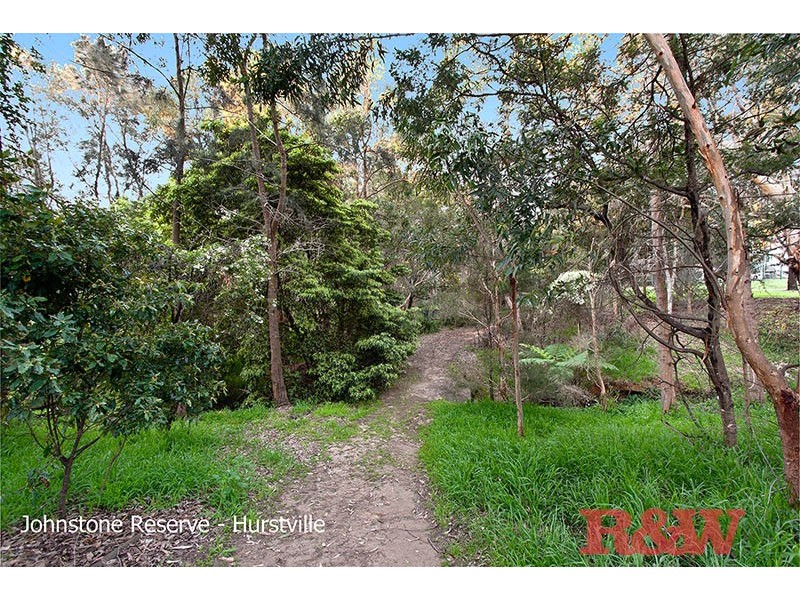 6 Johnstone Street North, Peakhurst NSW 2210