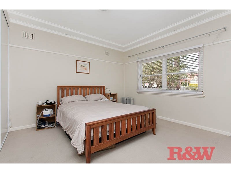 20 Woodlands Avenue, Lugarno NSW 2210
