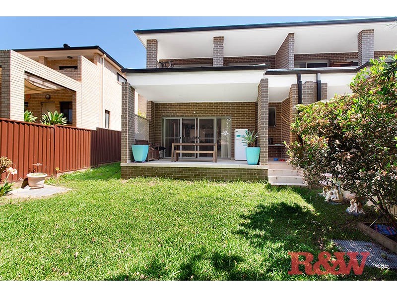 5 Rona Street, Peakhurst NSW 2210