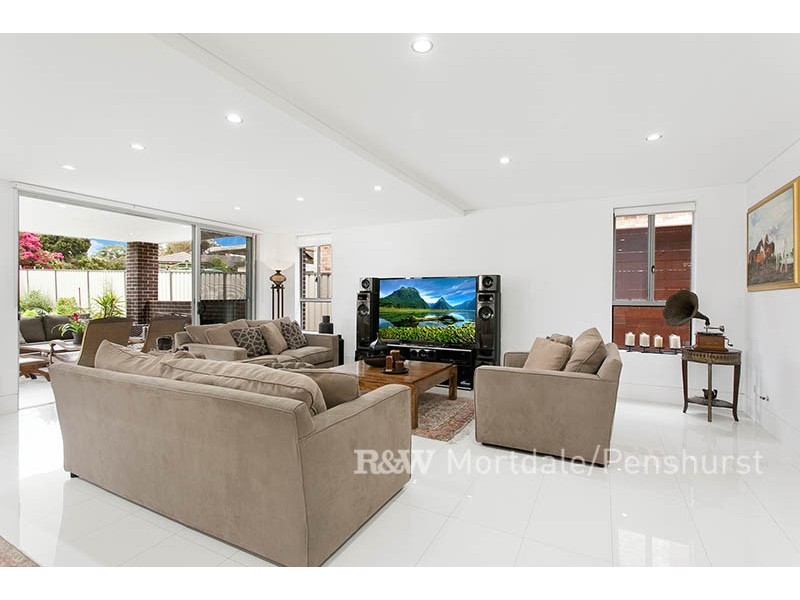 8A Talbot Street, Riverwood NSW 2210