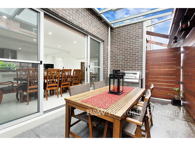 8A Talbot Street, Riverwood NSW 2210