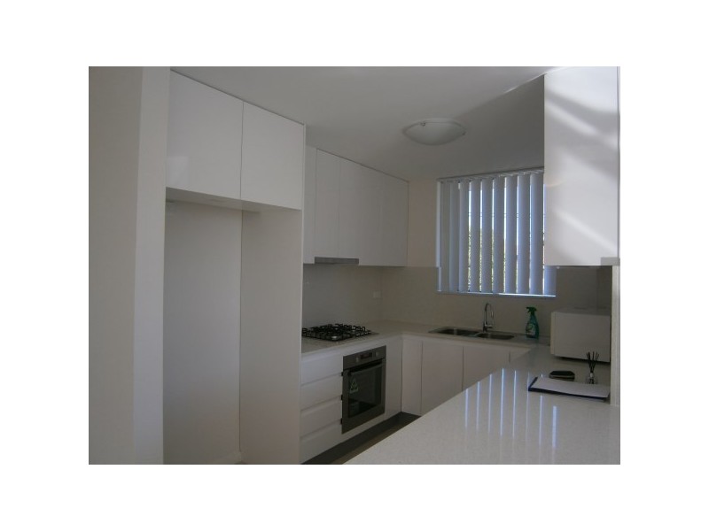 6/4-6 Lawrence Street, Peakhurst NSW 2210