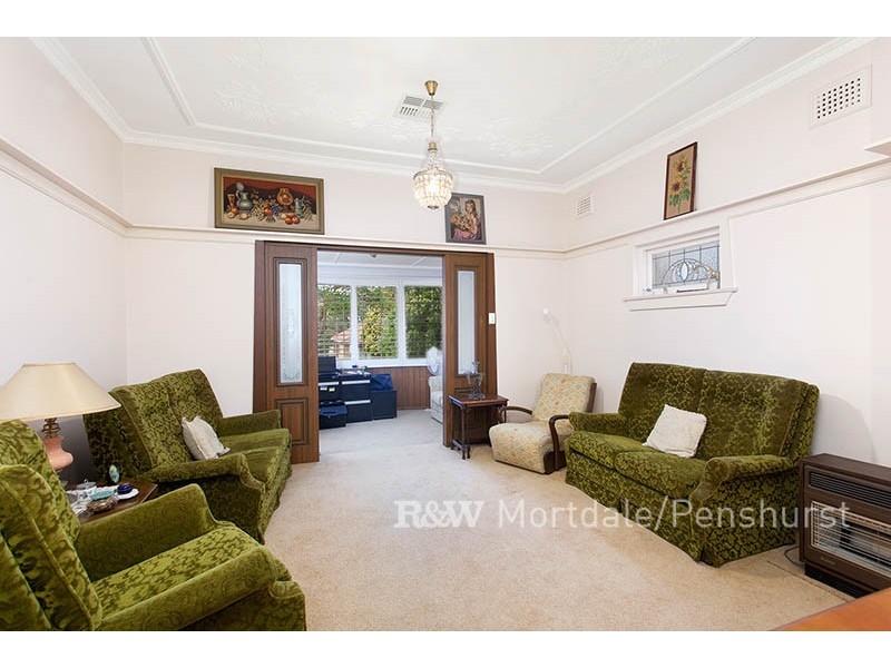 5 Rosemont Avenue, Mortdale NSW 2223