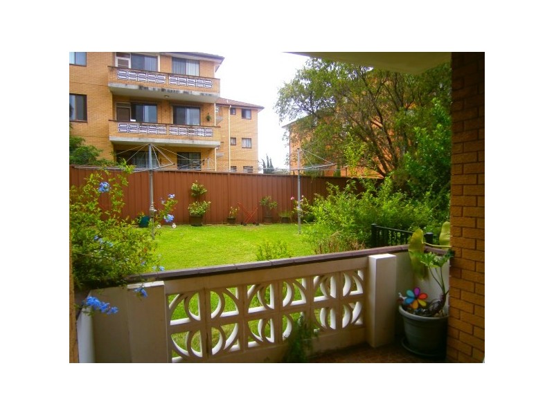 1/12 Deposit Taken, Carlton NSW 2218
