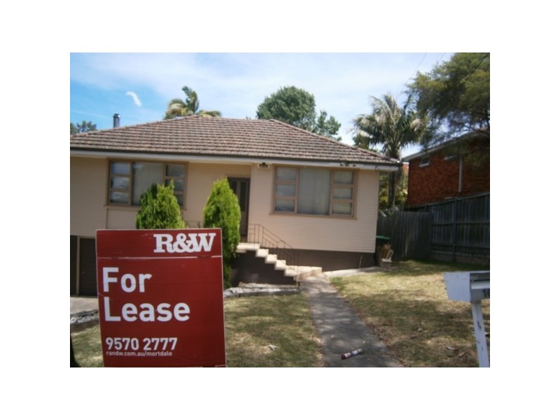 10 Taffs Avenue, Lugarno NSW 2210