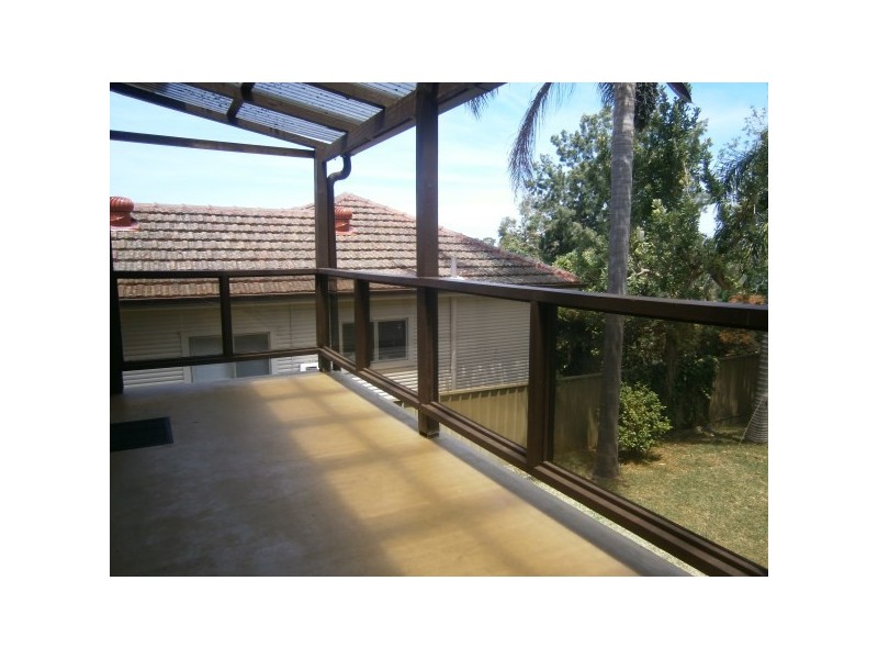 10 Taffs Avenue, Lugarno NSW 2210