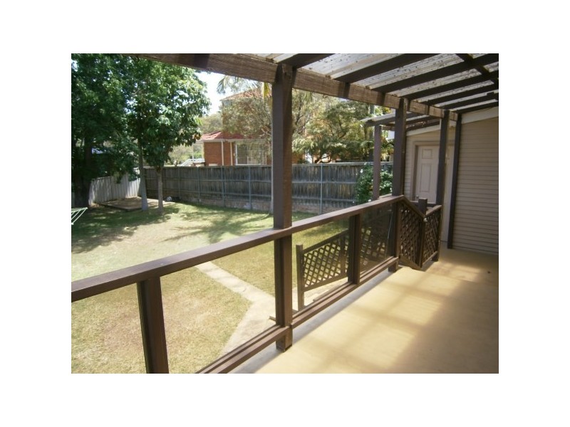 10 Taffs Avenue, Lugarno NSW 2210