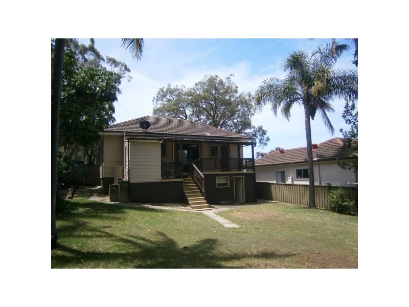 10 Taffs Avenue, Lugarno NSW 2210