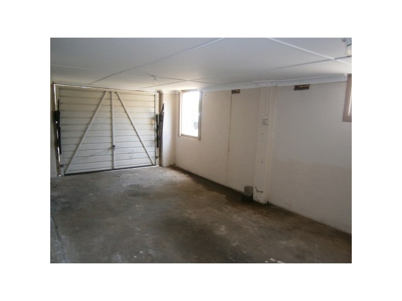 10 Taffs Avenue, Lugarno NSW 2210