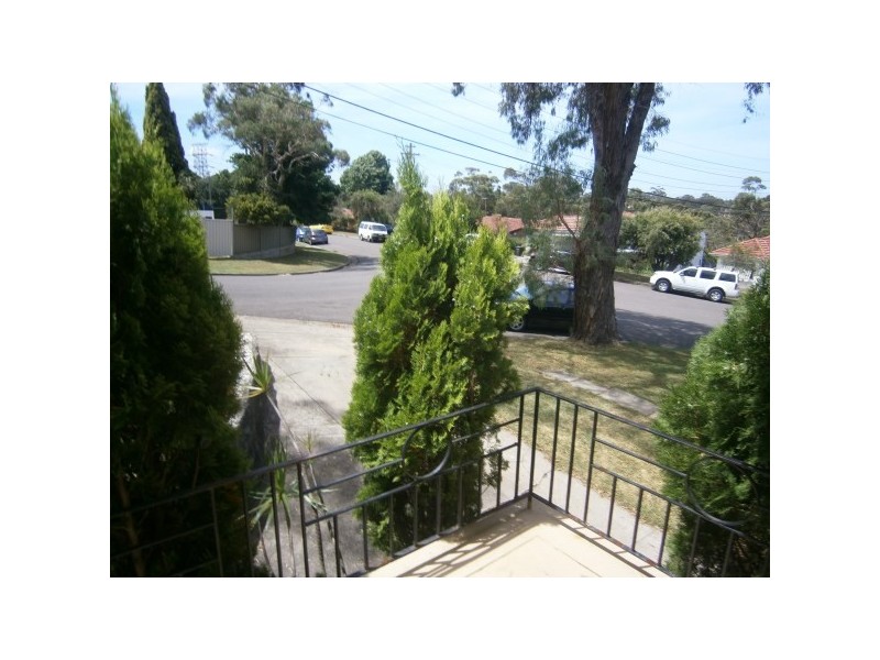 10 Taffs Avenue, Lugarno NSW 2210