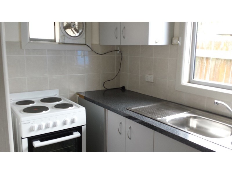 15 Fairview Avenue, Roselands NSW 2196