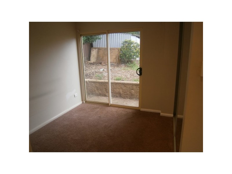 6 Hugh Avenue, Peakhurst NSW 2210