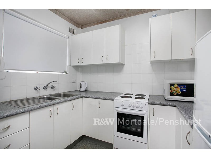 1/79 Queens Road, Hurstville NSW 2220