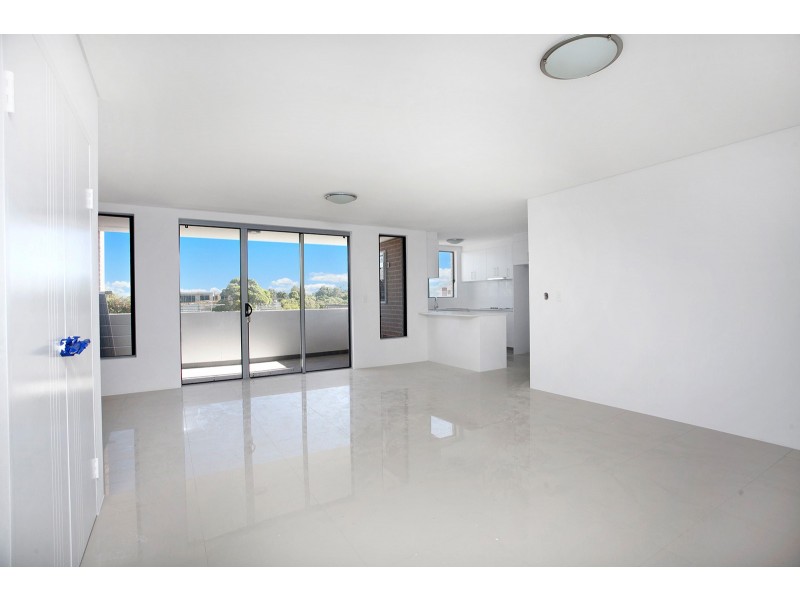 7/6-8 Peake Parade, Peakhurst NSW 2210