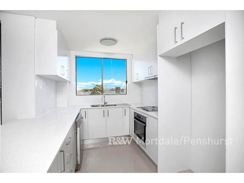 7/6-8 Peake Parade, Peakhurst NSW 2210