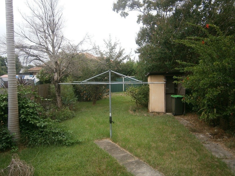 96 Bonds Road, Roselands NSW 2196