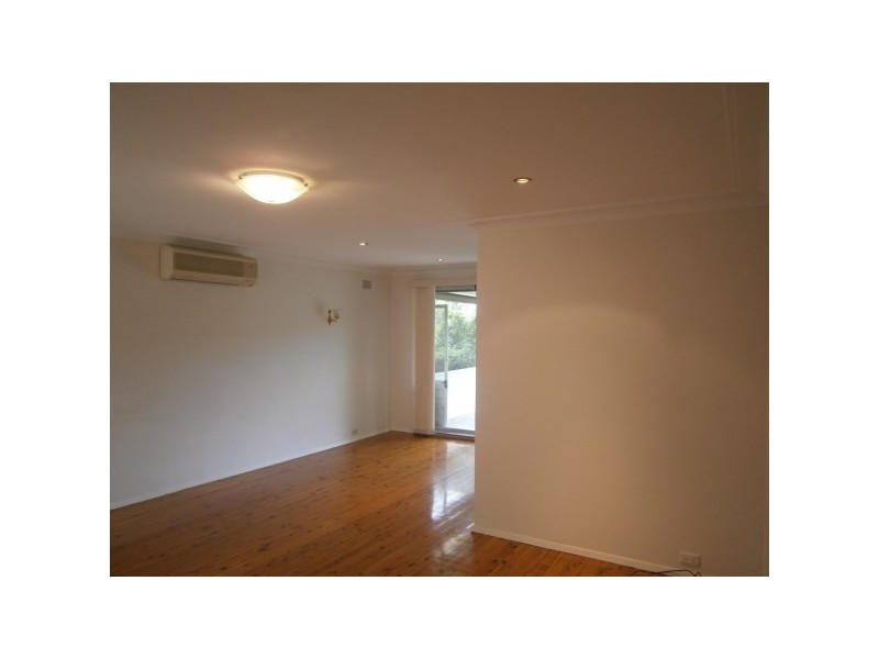 37 Waterside Pde, Peakhurst Heights NSW 2210