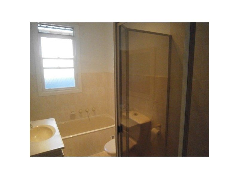 61 Lawrence Street, Peakhurst NSW 2210