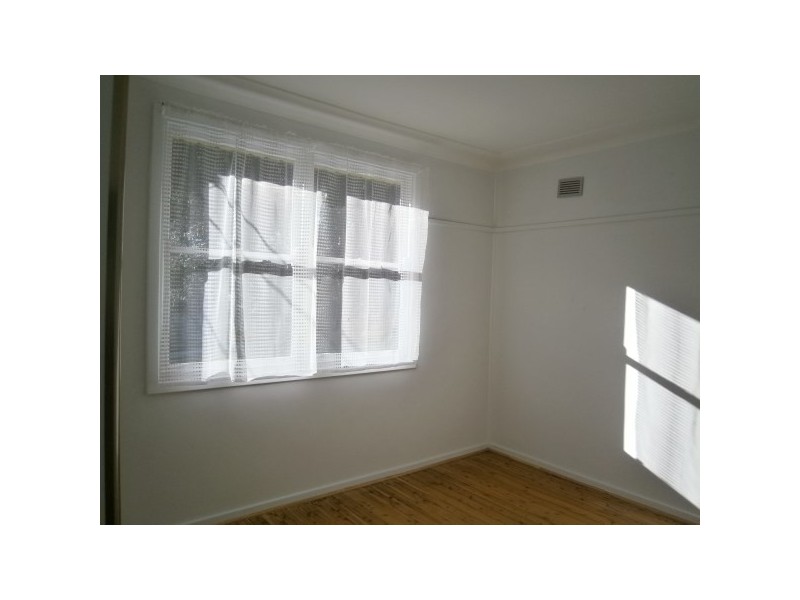 61 Lawrence Street, Peakhurst NSW 2210