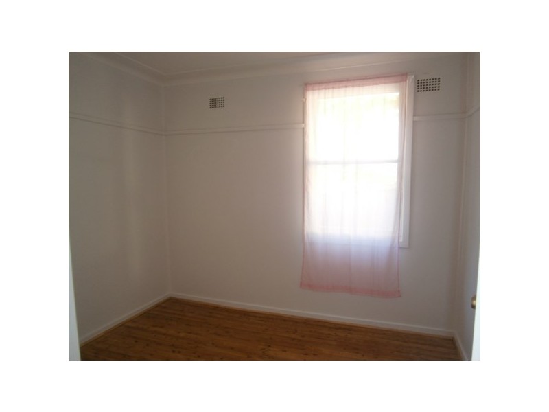 61 Lawrence Street, Peakhurst NSW 2210