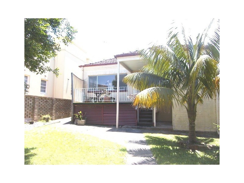 3 Ponsonby Parade, Seaforth NSW 2092