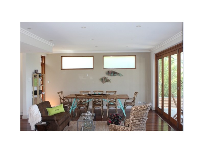 8a Harvey St, Seaforth NSW 2092