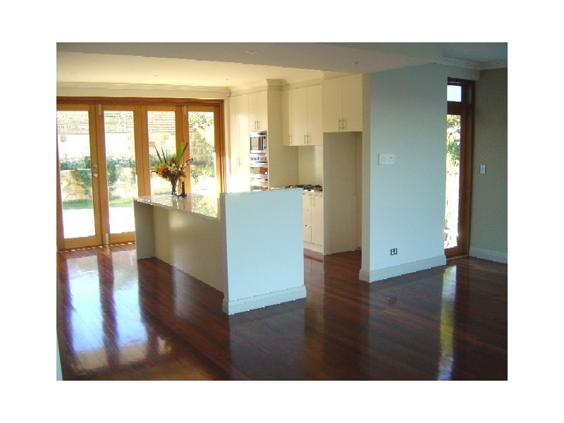 8a Harvey St, Seaforth NSW 2092