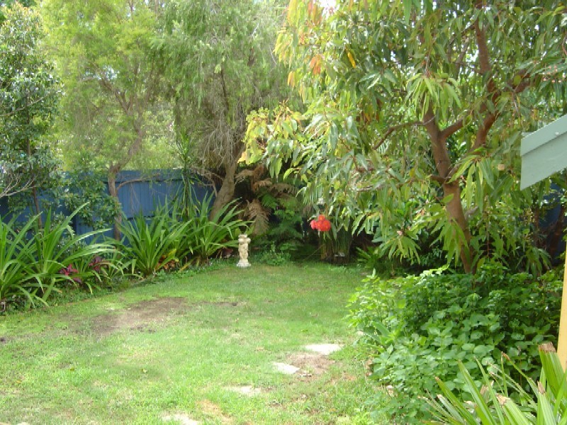8 Frenchs Forest Rd, Seaforth NSW 2092