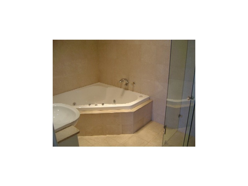 8 Kanangra Crescent, Clontarf NSW 2093