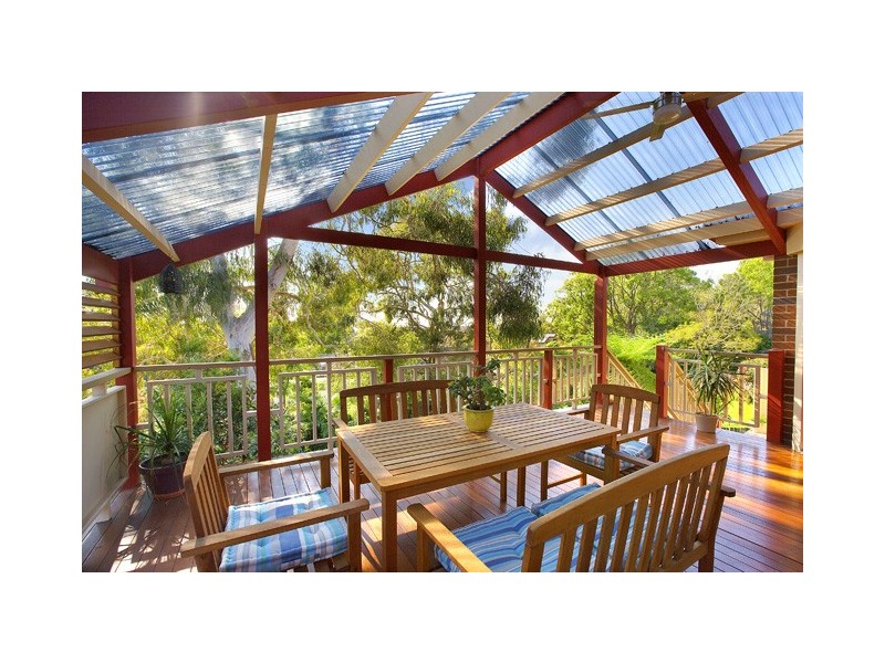 8 Phillip Avenue, Seaforth NSW 2092