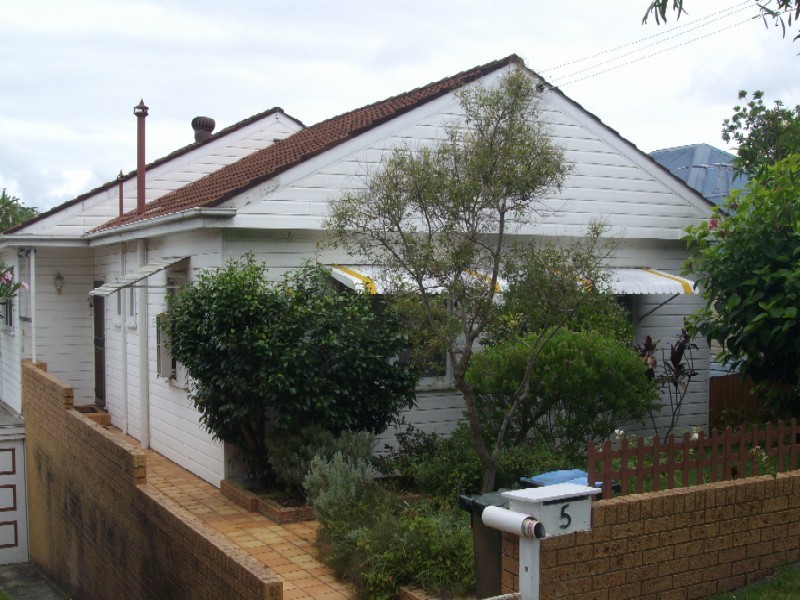 5 Laurie Rd, Manly Vale NSW 2093