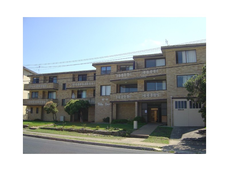 10@52 Carrington Parade, Curl Curl NSW 2096