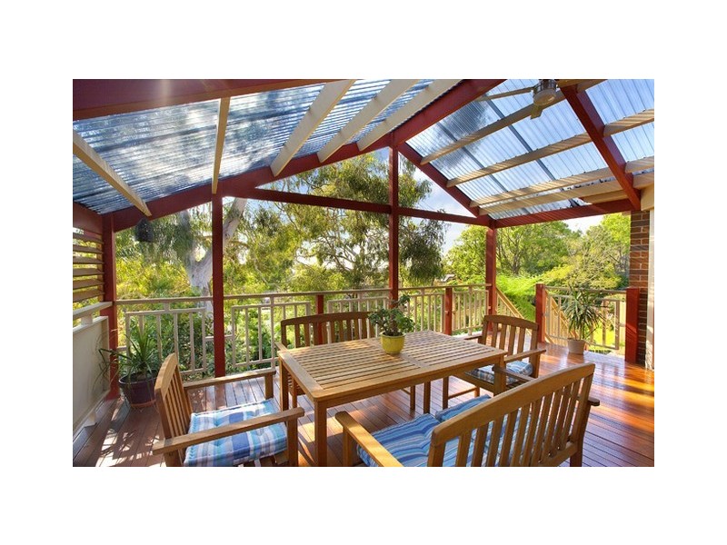 8 Phillip Avenue, Seaforth NSW 2092
