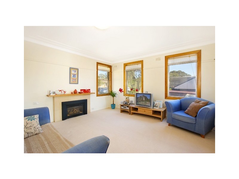8 Phillip Avenue, Seaforth NSW 2092