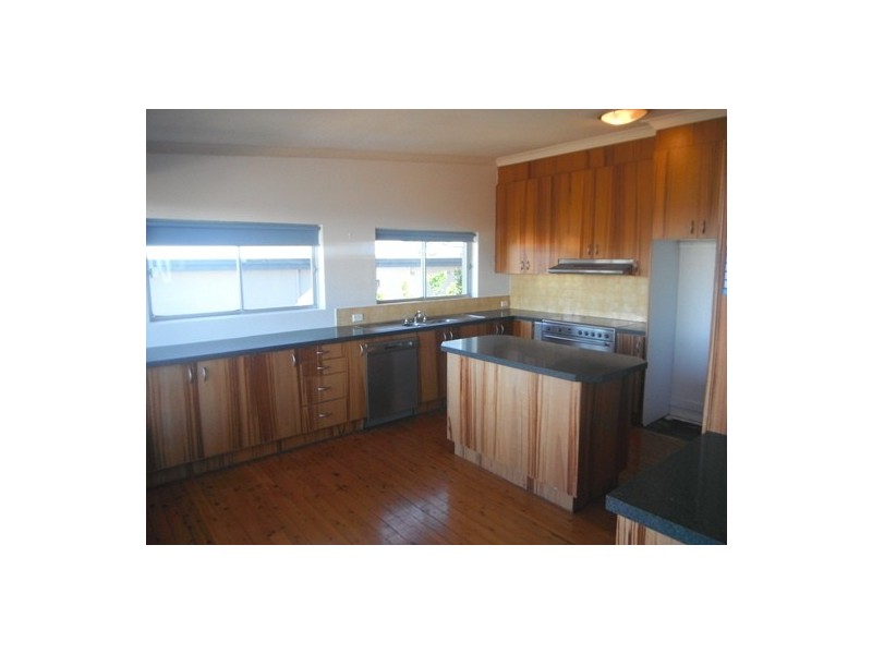 17 Harvey Street, Seaforth NSW 2092