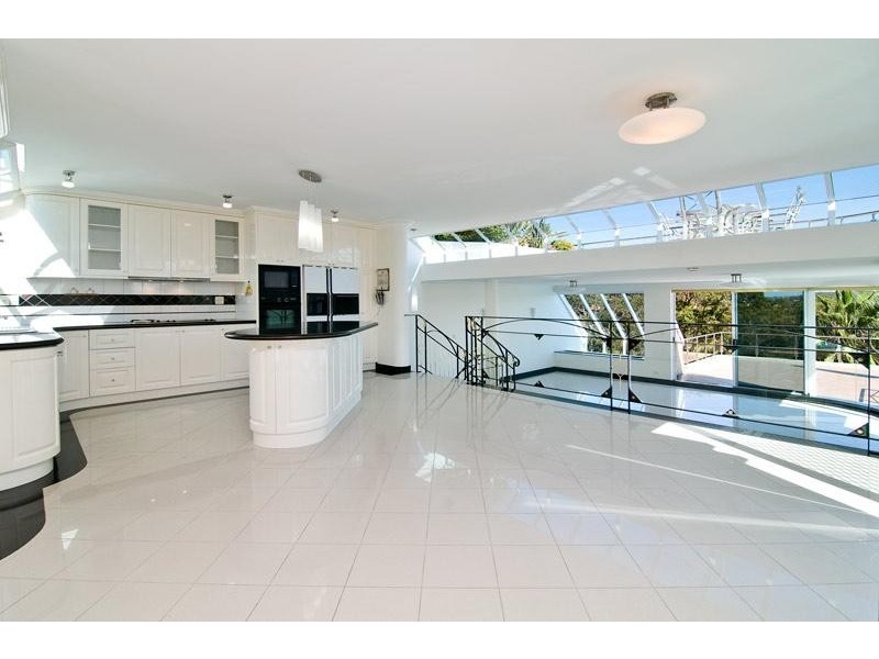 8A Ogilvy Street, Clontarf NSW 2093