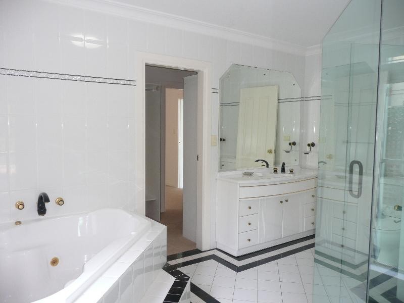 8A Ogilvy Street, Clontarf NSW 2093