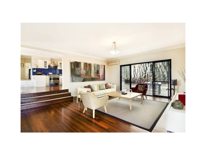 10 Kanangra Crescent, Clontarf NSW 2093