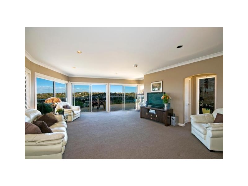 37 Edgecliffe Esplanade, Seaforth NSW 2092