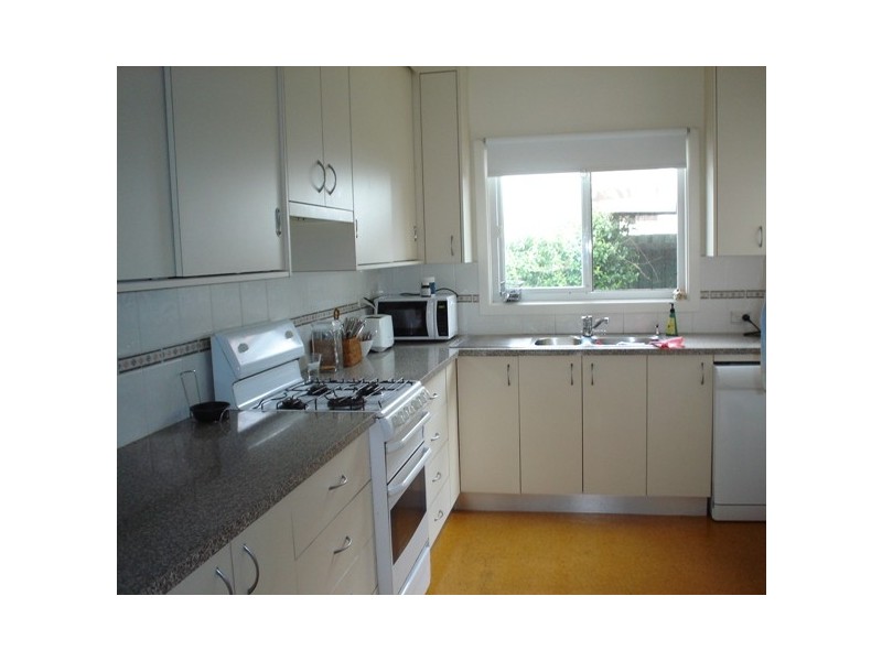 2 Armstrong Street, Seaforth NSW 2092