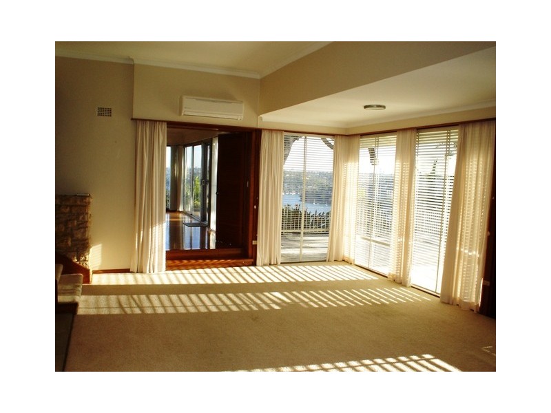 9 Gurney Crescent, Seaforth NSW 2092