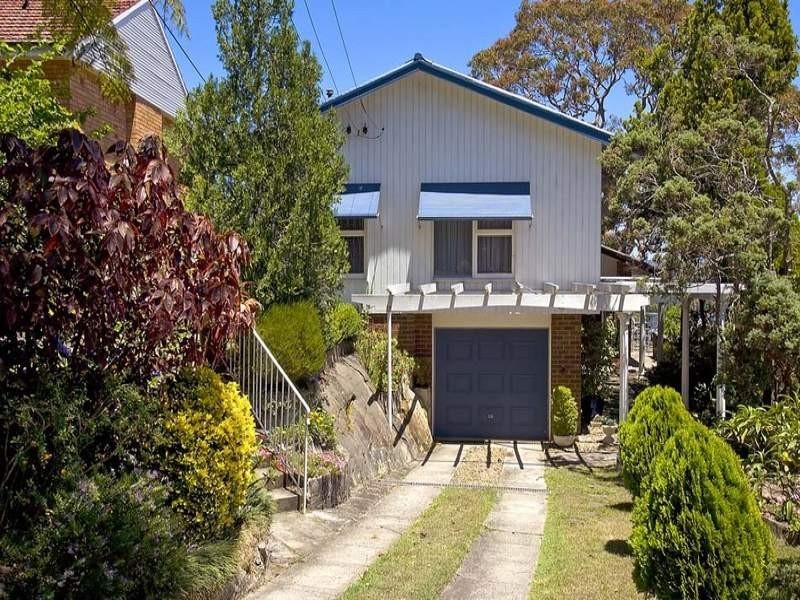 9 Gurney Crescent, Seaforth NSW 2092