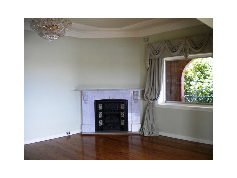 17 Edgecliffe Esplanade, Seaforth NSW 2092