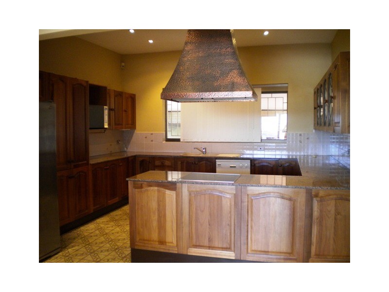 17 Edgecliffe Esplanade, Seaforth NSW 2092