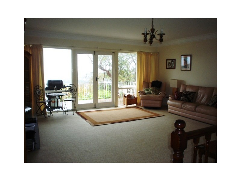 19 Adelaide Street, Clontarf NSW 2093