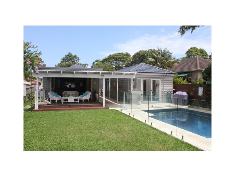 87 Wyuna Avenue, Freshwater NSW 2096