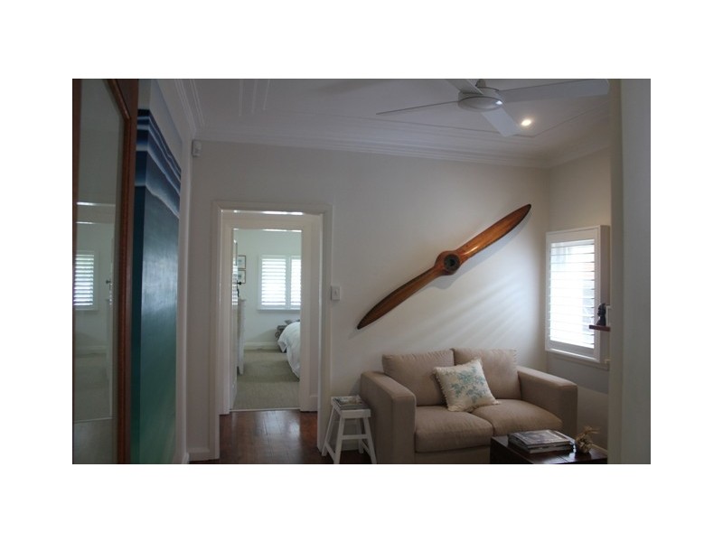 87 Wyuna Avenue, Freshwater NSW 2096