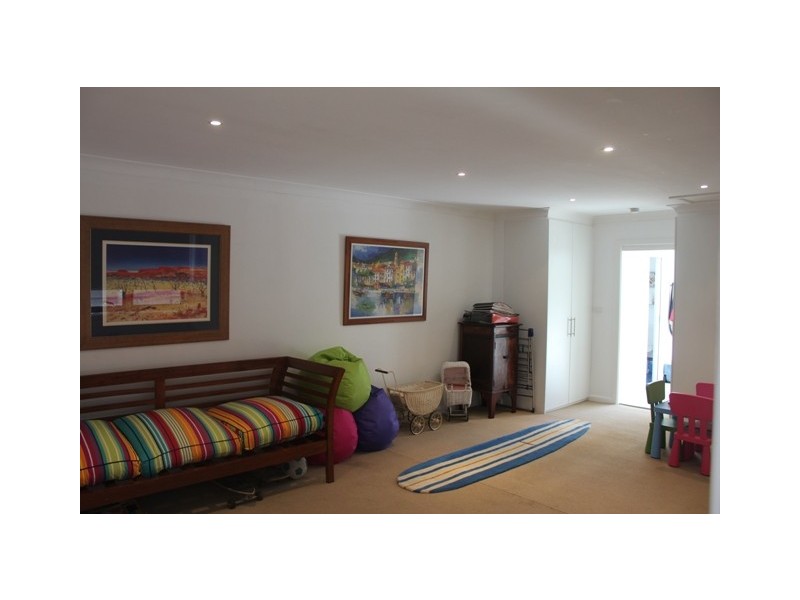 87 Wyuna Avenue, Freshwater NSW 2096