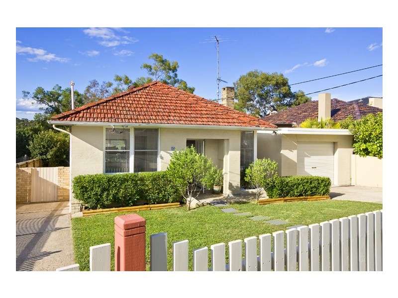 12 Montauban Avenue, Seaforth NSW 2092