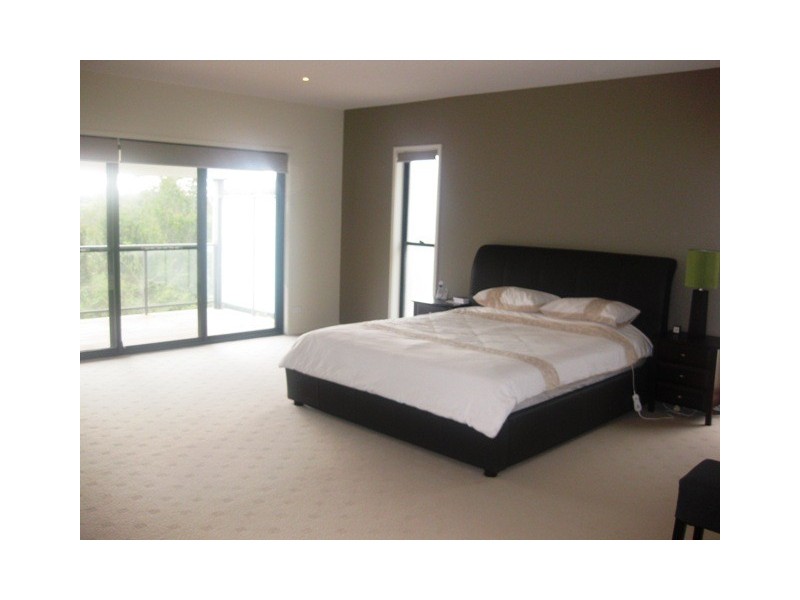 12 Boronia Lane, Seaforth NSW 2092